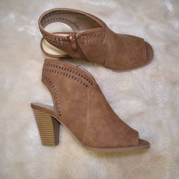 Chinese Laundry Peep Toe Booties Size 7.5 Brown Faux Leather Heeled Boots - Picture 8 of 13